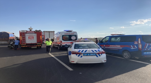Gaziantep’te tırla otomobilin çarpıştığı kazada 1 kişi yaşamını yitirdi