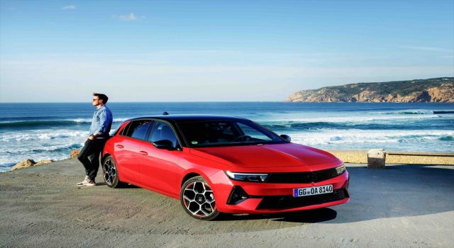 Yeni Opel Astra, ”2022 Yılının En İyi Aile Otomobili” seçildi