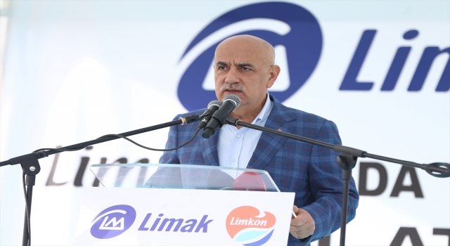Tarım ve Orman Bakanı Vahit Kirişci, Adana’da temel atma töreninde konuştu: