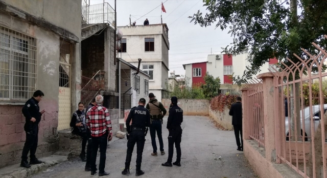 Mersin’de tüfekle rastgele ateş açan zanlıya müdahale eden 4 polis yaralandı