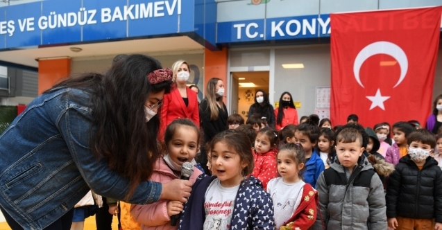 Esen Bayrak Toreni Coskusuna Ortak Oldu