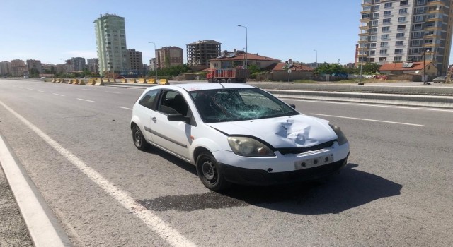 kayseride otomobilin carptigi genc kiz hayatini kaybetti