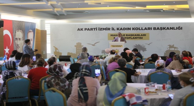 AK Kadın İzmirden Mahalle Başkanları Bölge Toplantısı