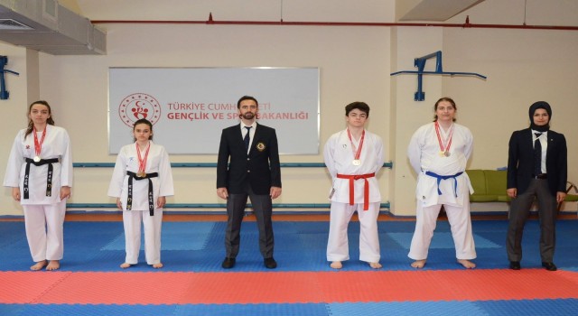 Türkiye Ümit-Genç ve 21 Yaş Altı Karate Şampiyonasına Bilecikten 4 sporcu katılacak