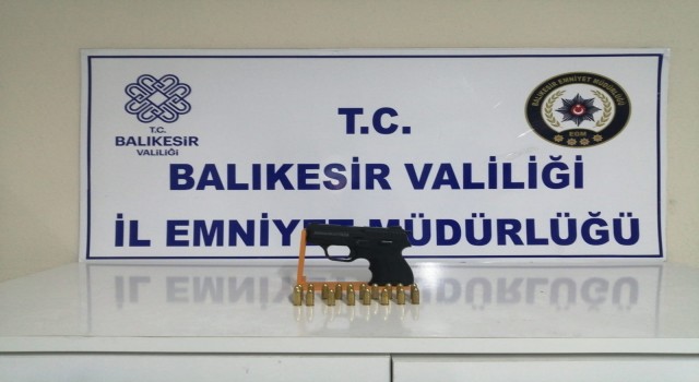 Balıkesirde polis 50 şahsı gözaltına aldı