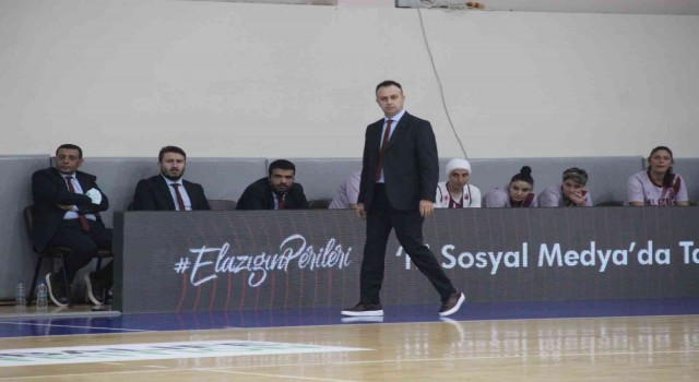 Elazığ İl Özel İdare Başantrenörü Hakan Acer: Grup maçlarına galibiyetle başlamak önemliydi
