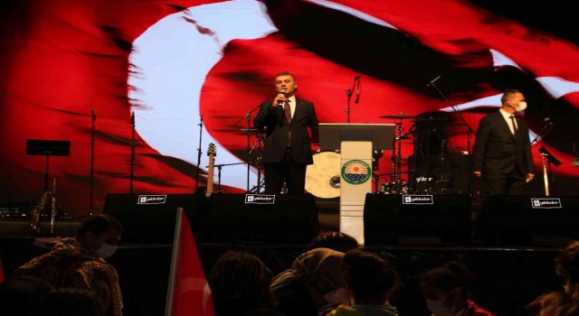 Gölbaşında Haluk Levent rüzgarı esti