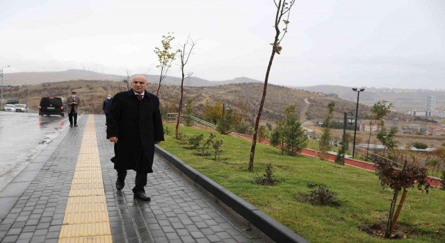 Nursultan Nazarbayev Parkına bin 300 metrelik yürüyüş yolu
