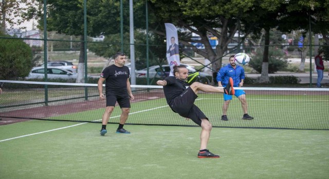 Öğretmenler Günü Ayak Tenis Turnuvası sona erdi