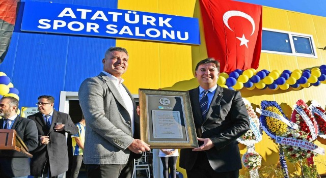 Fethiyede yapımı tamamlanan Atatürk Spor Salonu hizmete açıldı