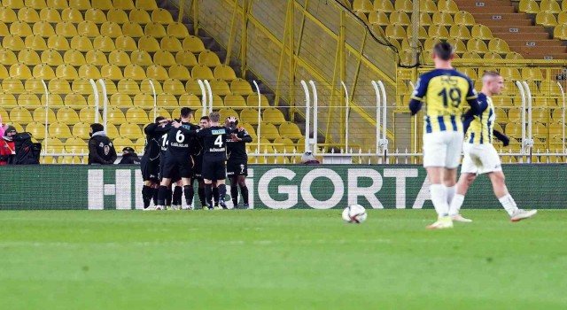 Spor Toto Süper Lig: Fenerbahçe: 1 - Altay: 1 (İlk yarı)