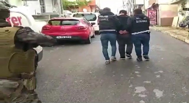 İstanbulda 21 adrese uyuşturucu operasyonu: 14 gözaltı