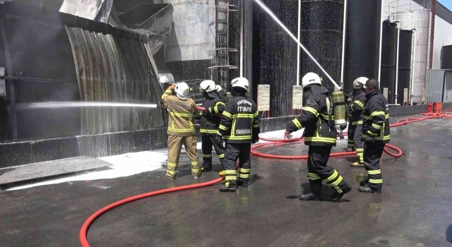 Kırıkkale OSBde sıcak dakikalar, fabrikada yağ kazanı patladı