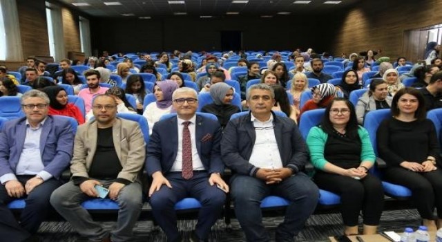 NEVÜde ‘Osmanlı Konuşma Dili-Osmanlı Nece Konuşurdu? konulu konferans düzenlendi