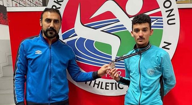 Osmaniyeli atlet Musab Kundakçı Türkiye şampiyonu oldu
