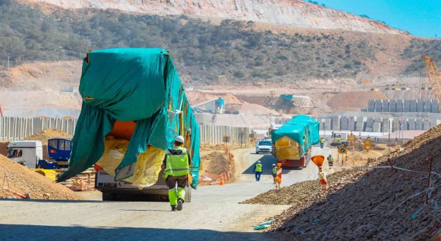 Akkuyu NGSnin 1inci ünitesinde kullanılacak polar vinç inşaat sahasına ulaştı