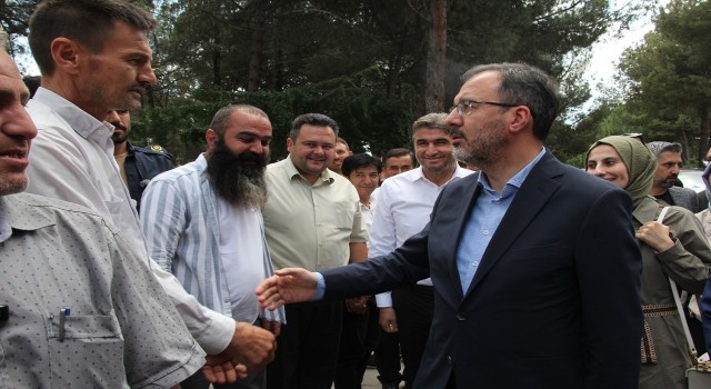 Bakan Kasapoğlundan memleketinde pazar çıkartması