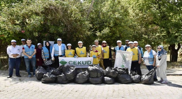 Başkan Çerçi çöp toplama etkinliğine katıldı