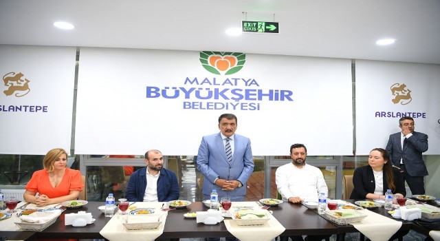 Gürkan, TOBB İstanbul genç girişimciler kurulu üyeleriyle bir araya geldi