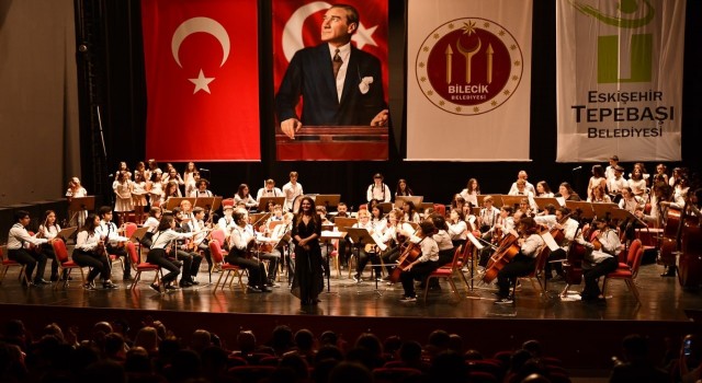 İki Elin Sesi Var Çocuk Senfoni ve Korolarından Bilecikte müzik ziyafeti