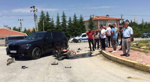 Konyada cip ile motosiklet çarpıştı: 2 ağır yaralı