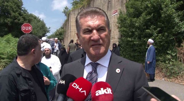 Mustafa Sarıgülden vefat eden Mahmut Ustaosmanoğlunun evine taziye ziyareti