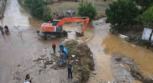 Nazilli Belediyesi sel felaketinin yaşandığı bölgelerde teyakkuza geçti