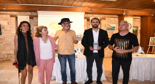 Ünlü Mikolog Jilber Barutçiyan Kuşadası Sokak Festivaline konuk oldu