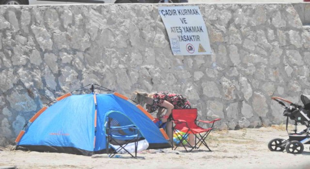 Ünlü tatil merkezi Çeşmede kamusal alanlarda çadır yasağı