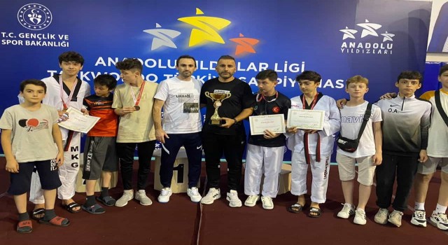 Zonguldak Taekwondoda Türkiye şampiyonu oldu