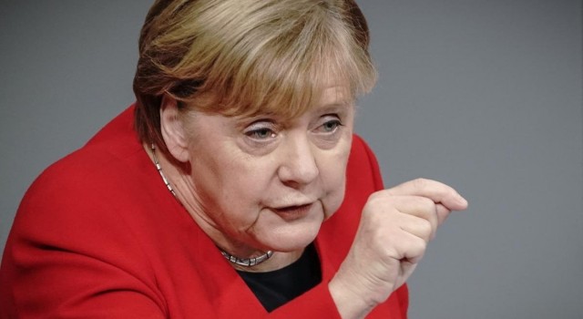 Eski Almanya Başbakanı Merkele Nansen Mülteci Ödülü