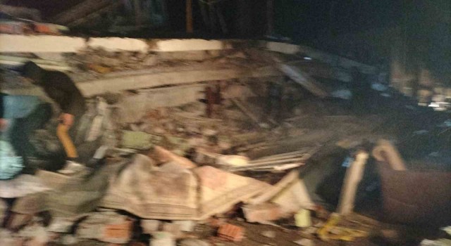 Deprem Adanada da yıkıma neden oldu