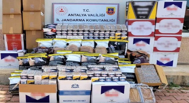 Antalyada jandarmadan kaçak tütün operasyonu