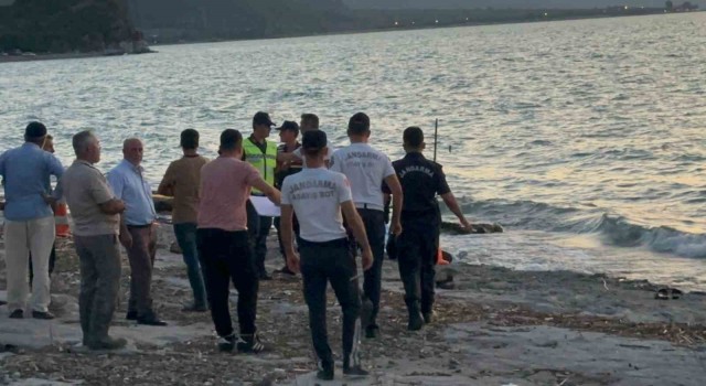 İznik Gölünde 80 yaşındaki adam boğularak hayatını kaybetti