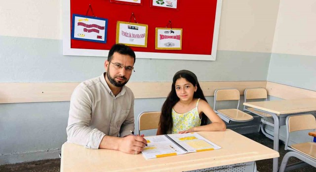 Diyarbakırda 500 tam puan alan öğrencinin hayali Galatasaray Lisesinde okumak