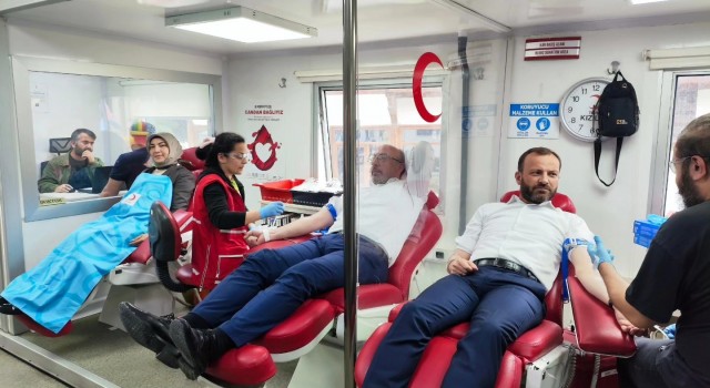 Kütahyada AK Partiden kan bağışı kampanyası