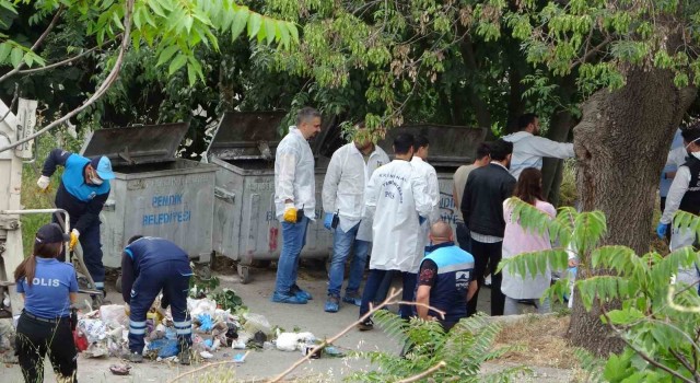 Pendikte iki ayrı çöp konteynerinde parçalanmış erkek cesedi bulundu. Polis ekiplerinin olay yerindeki çalışması sürüyor.