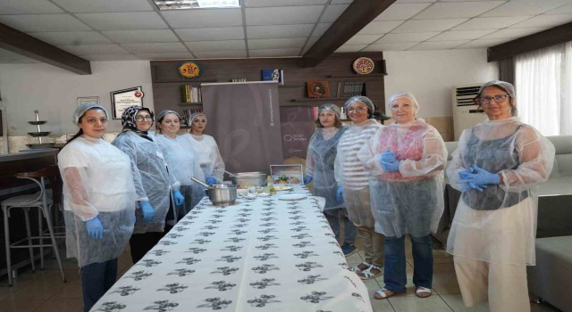 Türk Mutfağı Haftasında coğrafi işaretli Antalya piyazı yapıldı