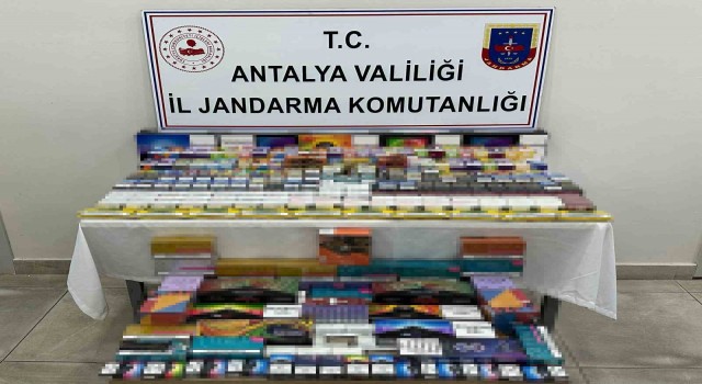 Antalyada kaçak ve elektronik sigara operasyonu