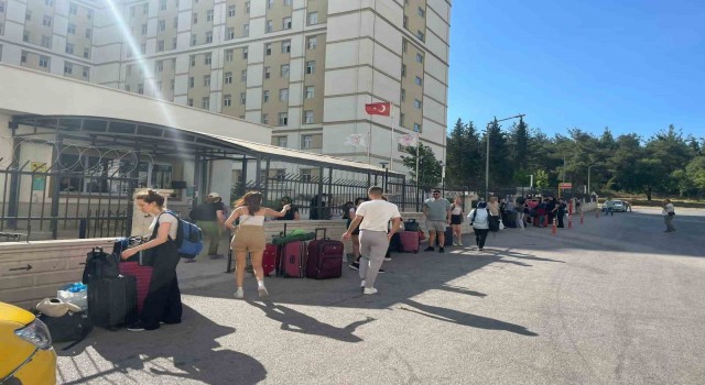 Bursadaki yangın devam ediyor: Uludağ Üniversitesindeki yurtlar boşaltılıyor