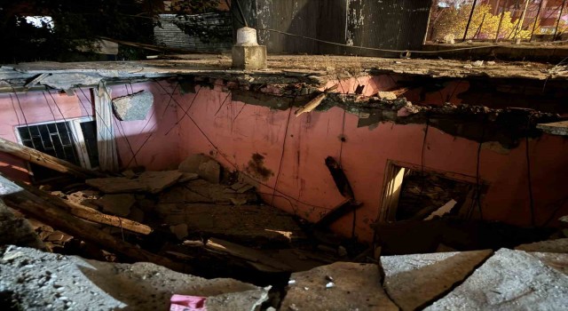 Diyarbakırda metruk yapının tavanı çöktü