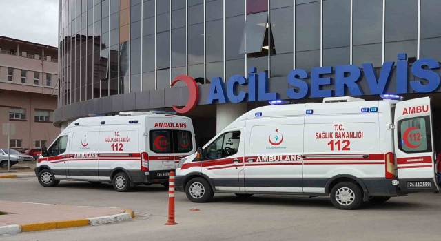 Erzincanda trafik kazası: 9 yaralı