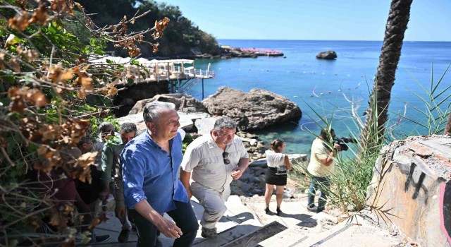 Başkan Uysal: “Bambus plajı Antalyanın”