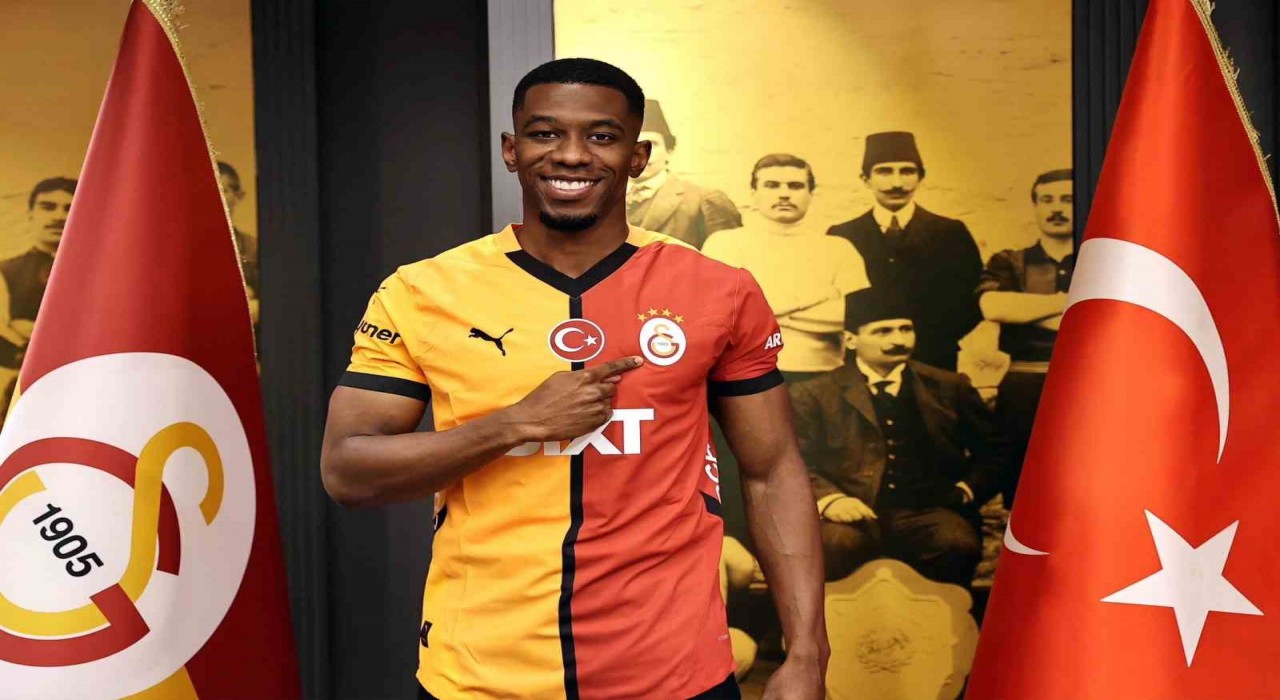 Carlos Cuesta, Galatasarayın 8. Kolombiyalı futbolcusu oldu