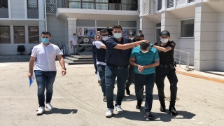 Mersin merkezli organize suç örgütü operasyonunda yakalanan 96 şüpheliden 21’i tutuklandı