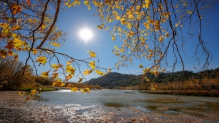 Kovada Gölü Milli Parkı her mevsim farklı güzellikler sunuyor