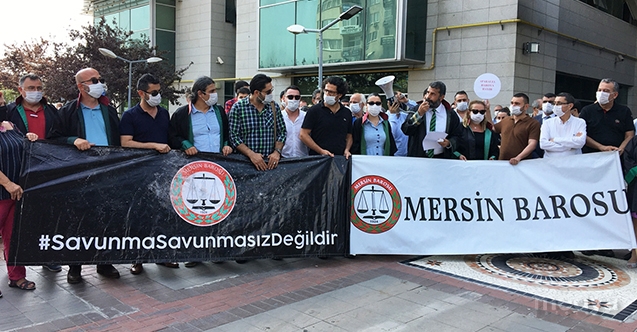 Mersin Barosu avukatları çoklu baro düzenlemesini protesto etti