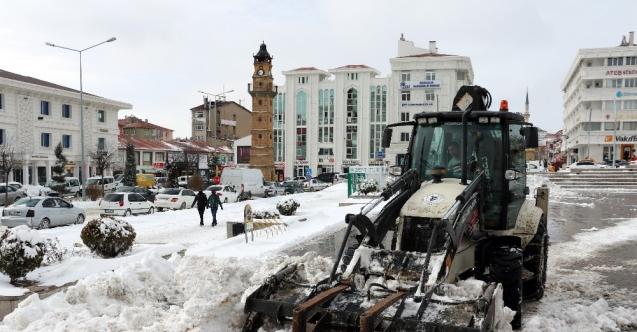 Yozgat Belediyesi karla mücadele çalışmalarına başladı