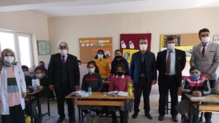 Sivas Gürün’de okullara eğitim ve hijyen ziyareti