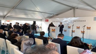 Zeytinburnunda “Abay Kunanbayoğlu Meydanı” açıldı